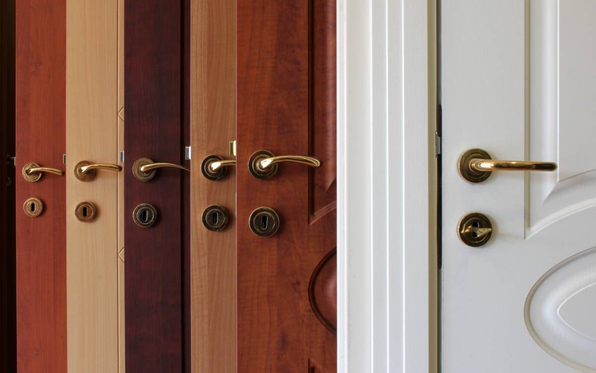 Pose de porte d&rsquo;entr&eacute;e sur mesure PVC, bois, alu &agrave; Strasbourg Haguenau