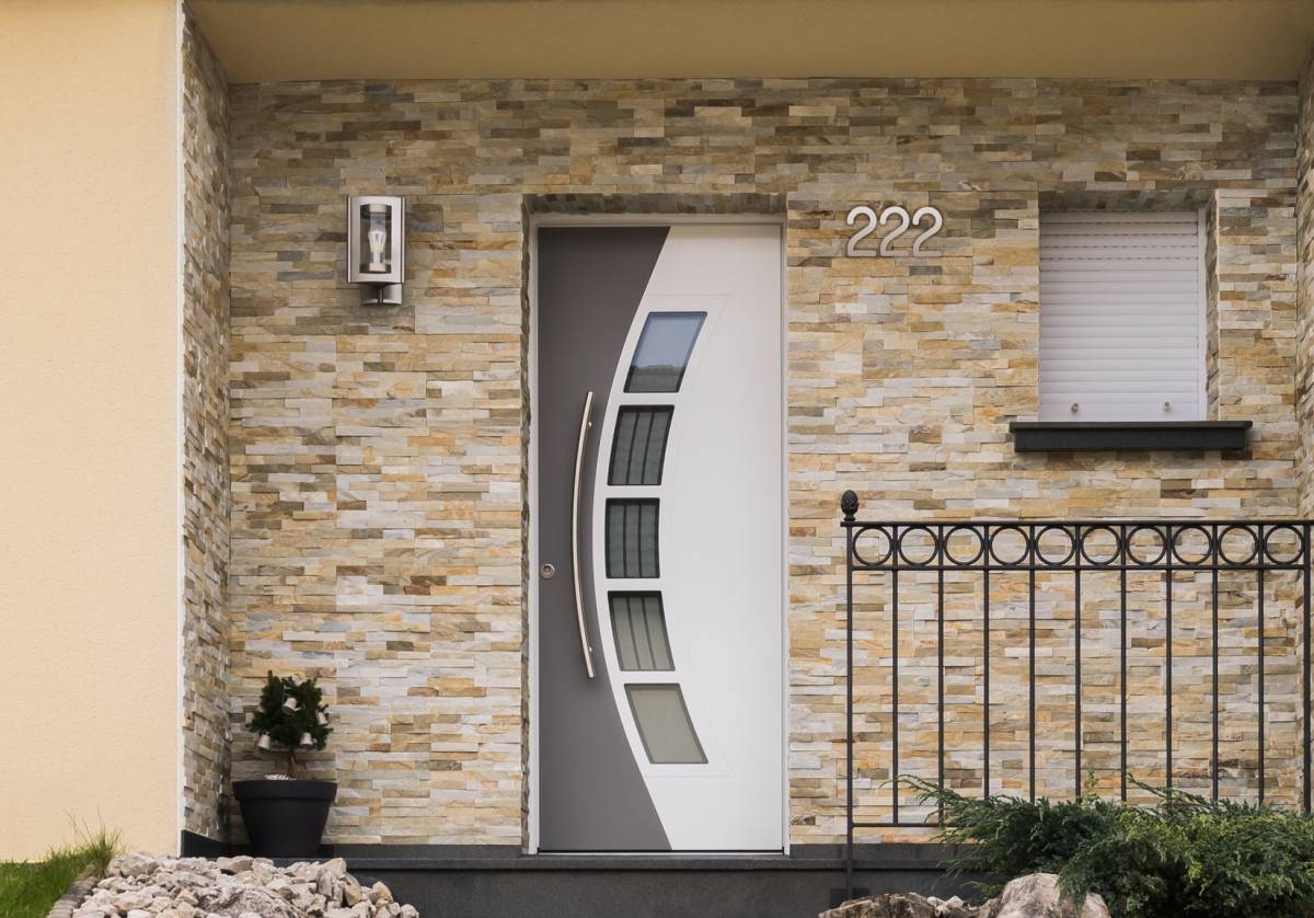 FOTOLIA_108652764_SUBSCRIPTION_MONTHLY_M | Alu star PVC Pose de porte d’entrée sur mesure PVC, bois, alu à Strasbourg Bischheim 1